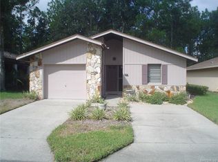 71 Chinaberry Cir, Homosassa, FL 34446