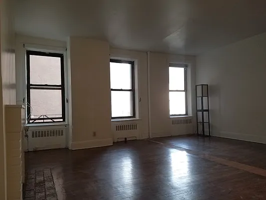 Rented by Corcoran | media 16