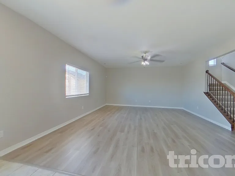 8965 Vanderwood Rd — Photo 2