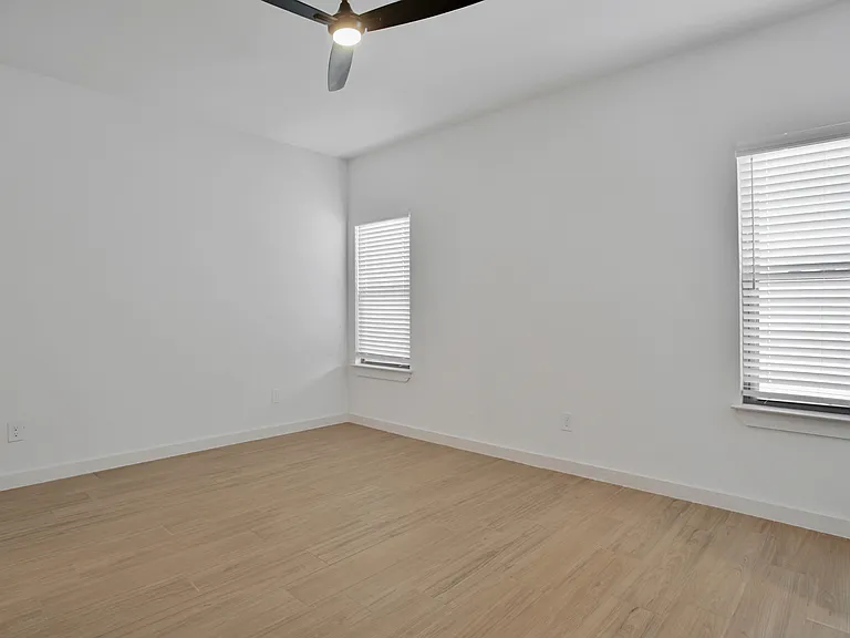 5806 Virginia Ave — Photo 7