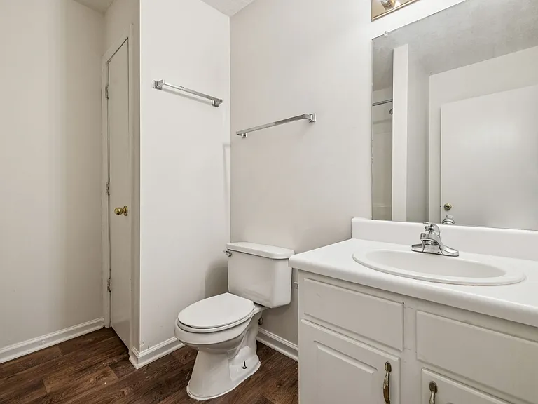 Three Bedroom - 3 Bed / 2 Bath - 1,270 Sq.Ft.