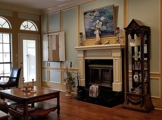 9015 Rodeo Dr, Irving, TX 75063