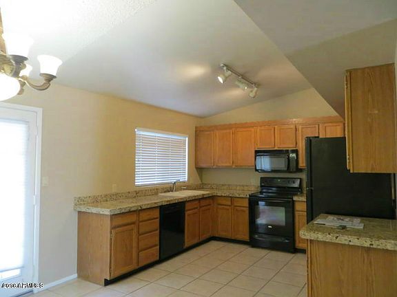 3rd image of 6914 E Grandview Dr