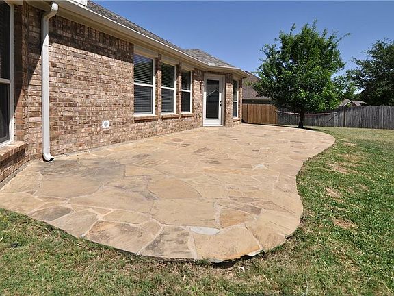 5th image of 1103 Starleaf Dr