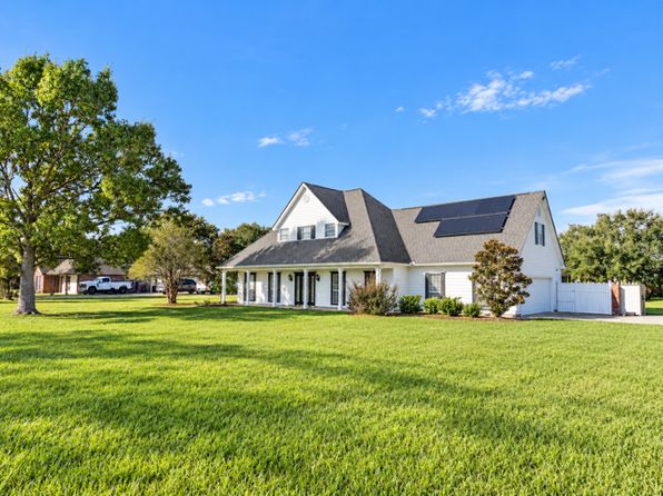 3306 Cedarwood Dr