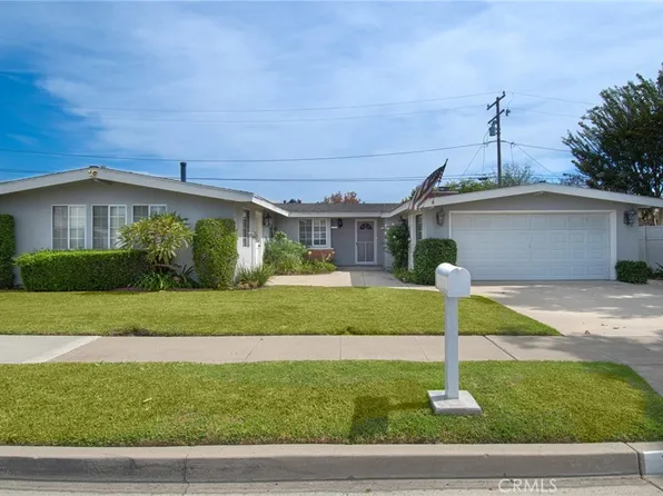332 Walnut St, Costa Mesa, CA 92627