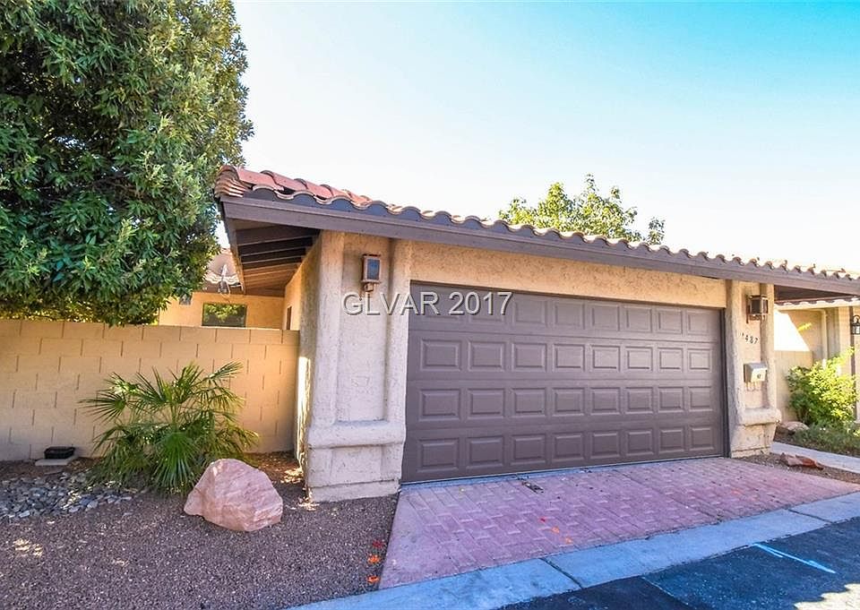 1st image of 2487 Swan Ln