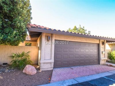 2487 Swan Ln, Las Vegas, NV, 89121