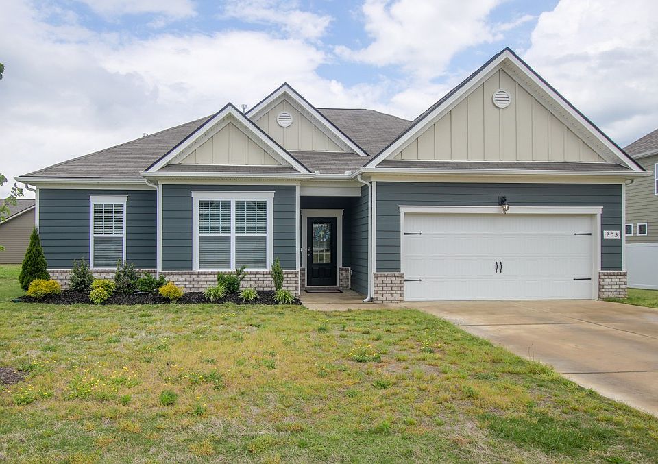 1st image of 203 Princeton Dr