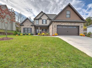 2916 Viewforth Ct, Kingsport, TN 37664