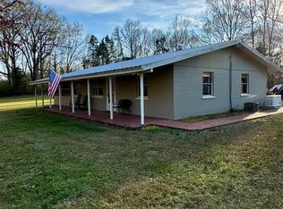 3293 Doloroso Loop Rd, Woodville, MS 39669