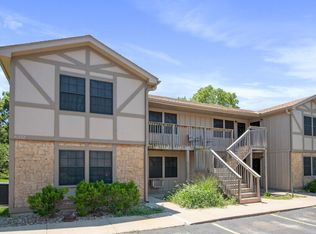Midland Court, Shawnee, KS 66216
