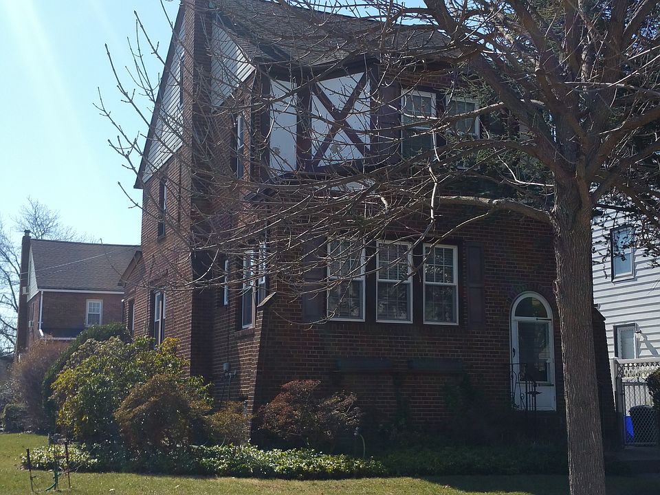 1st image of 137 Ave 225 St
