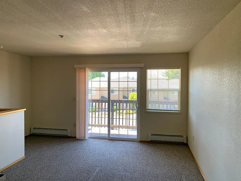 740 Bayside Rd — Photo 24