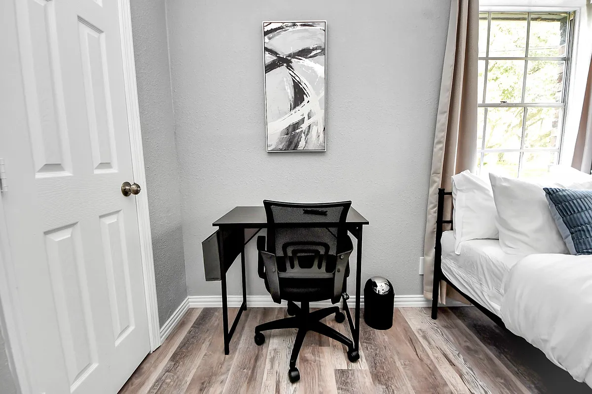 Room 6 desk and chair - Frostwood Cir