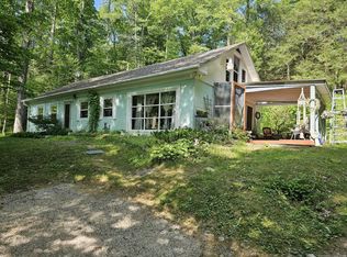 28 Oak Dr, Woodstock Valley, CT 06282