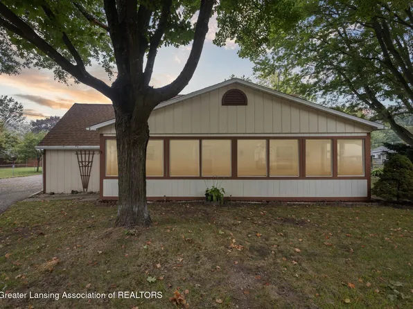 508 W 3rd St, Charlotte, MI 48813