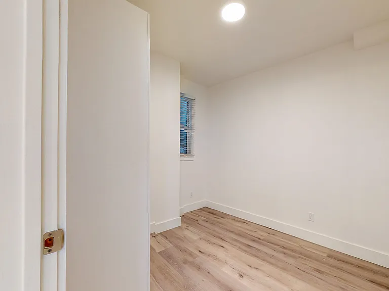 2835 Van Ness Ave #3 — Photo 13