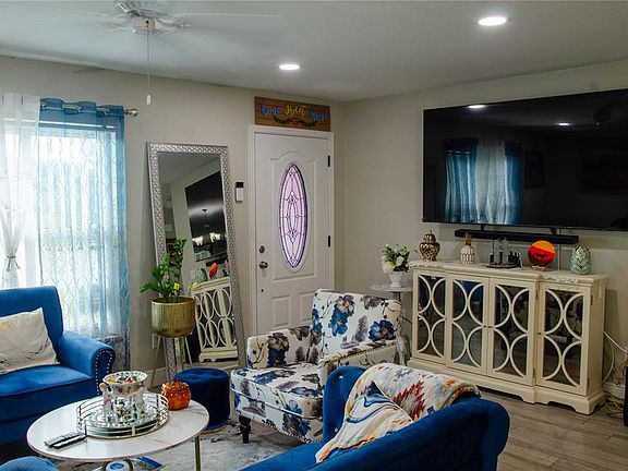 3rd image of 13160 SW 31ST AVENUE ROAD