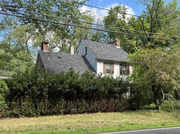 1354 Oxford Valley Rd, Yardley, PA 19067
