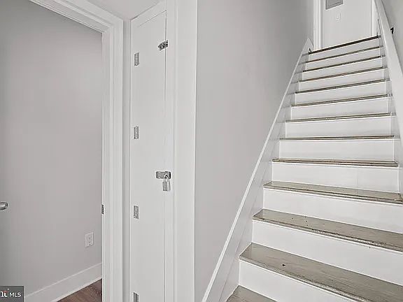 3rd image of 1635 Montello Ave NE APT 2