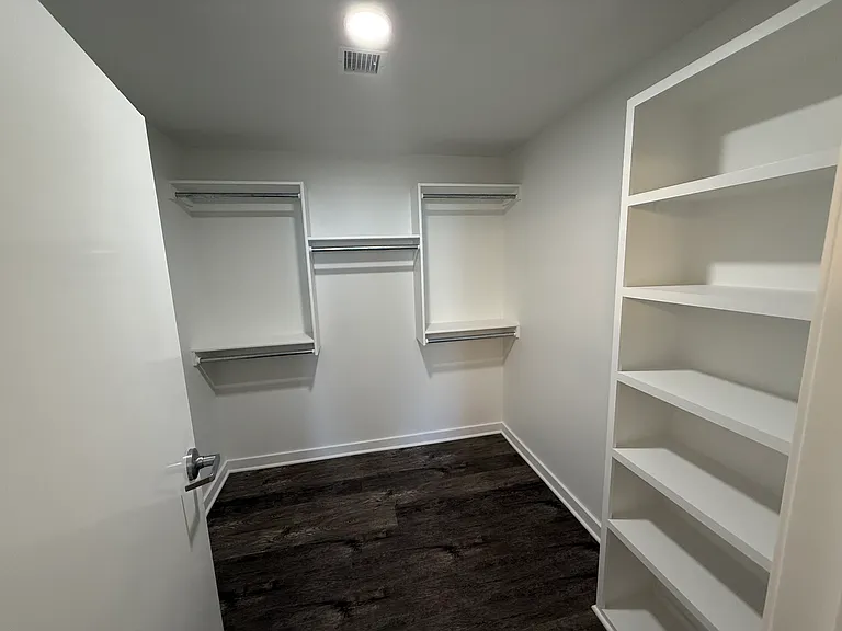 1603 W Gemstone St — Photo 13