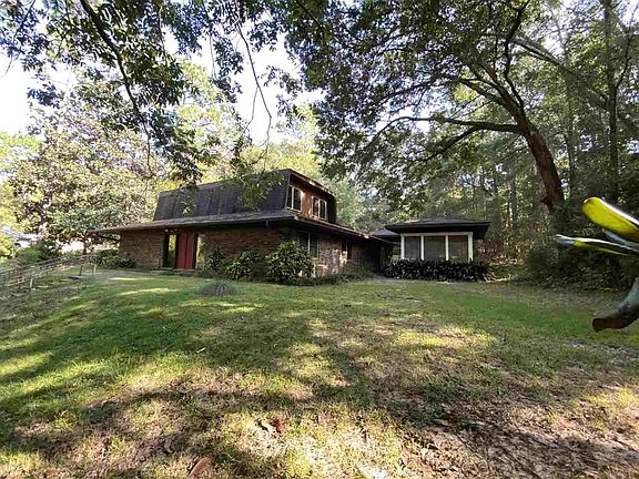 4th image of 2491 Bonanza Dr