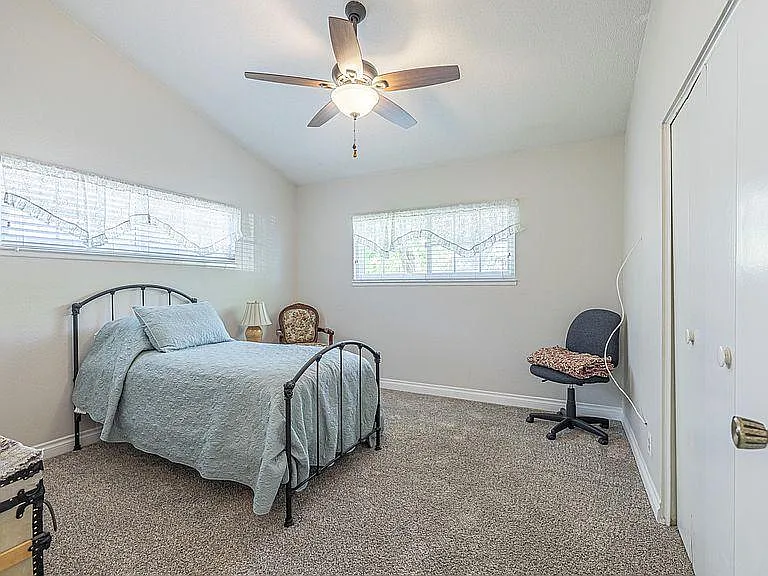 43710 Rimvale Ave — Photo 14