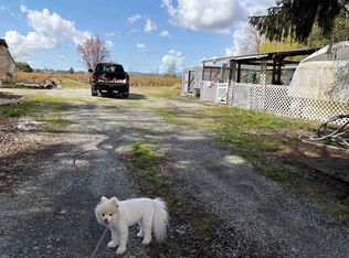 12853 Harris Rd, Pitt Meadows, BC V3Y 2S1