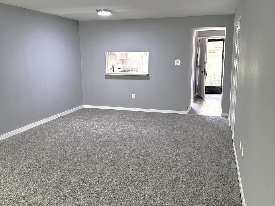 1st image of 10386 Iron Mill Rd