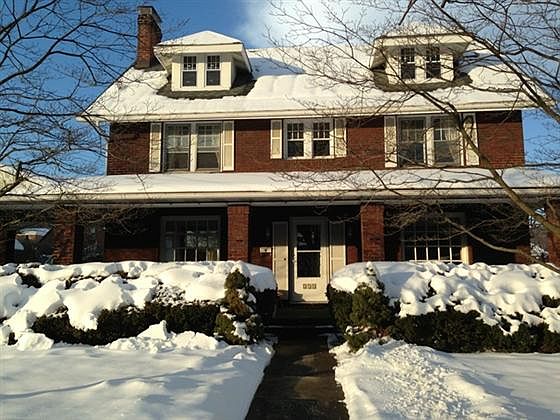 1st image of 231 E Watson St