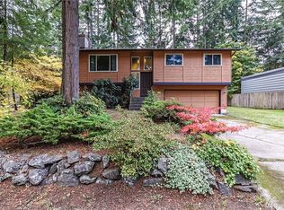 3220 SE Devonshire Pl, Pt Orchard, WA 98366