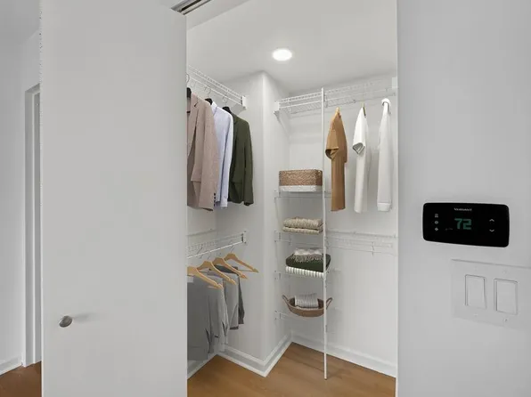 4-75 48th Avenue image 13 of 52