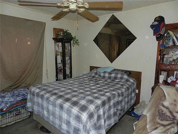 4th image of 6986 Orkney Ave N