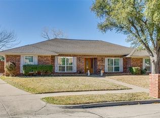 2205 Creekview, Carrollton, TX 75006