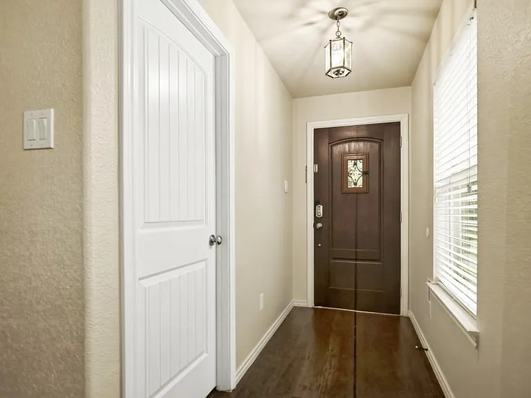 19618 Kingston Green Ln — Photo 3