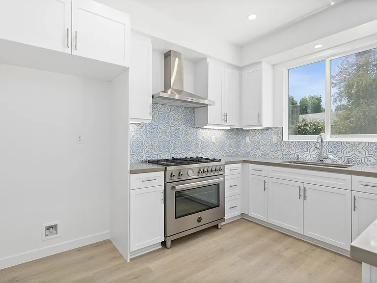 17308 Lemay St — Photo 5