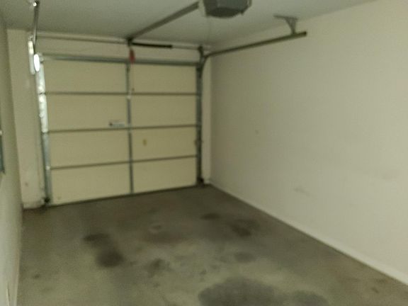 3rd image of 904 Glendower Way