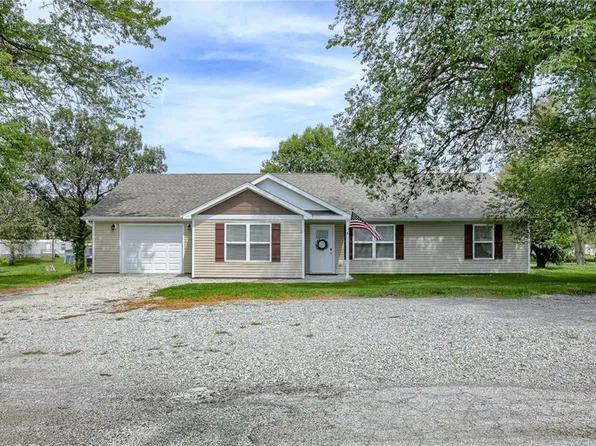 702 N Burruss St, Hamilton, MO 64644