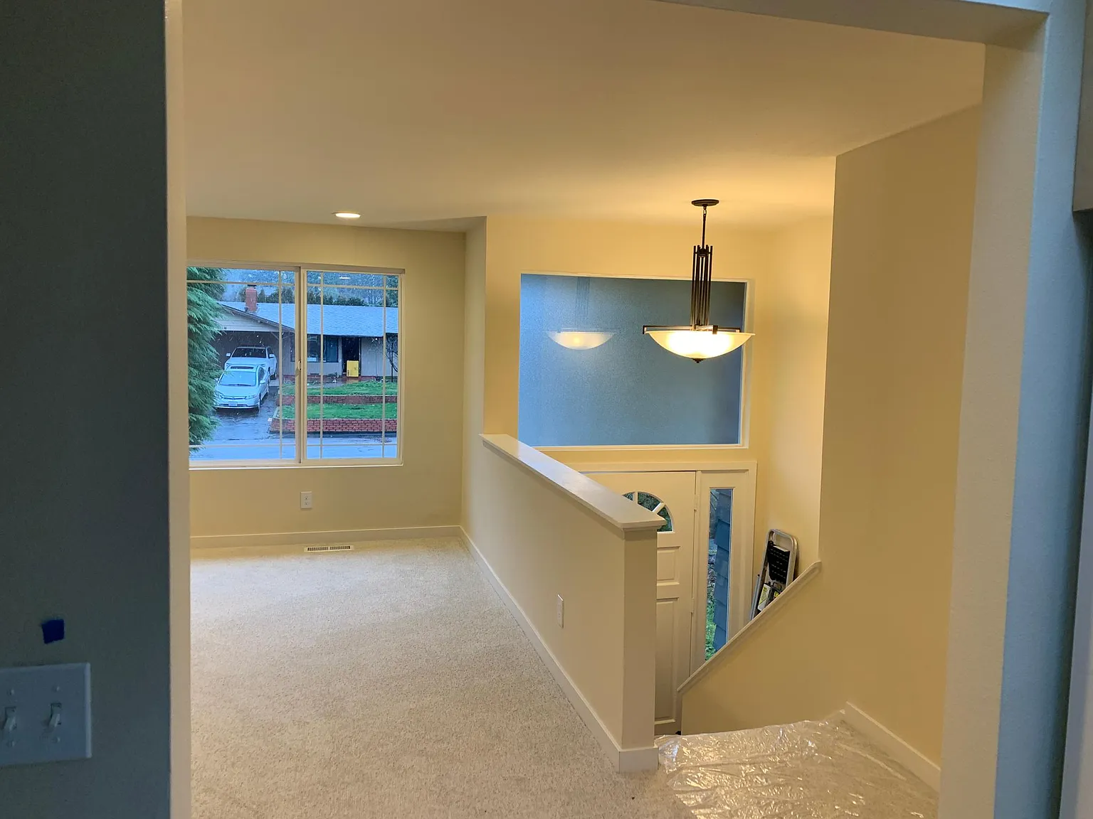 3 bed, 1042 sqft, $2,600 — Photo 2