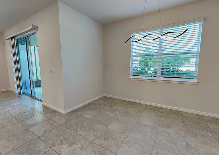 20781 Monza Loop — Photo 5