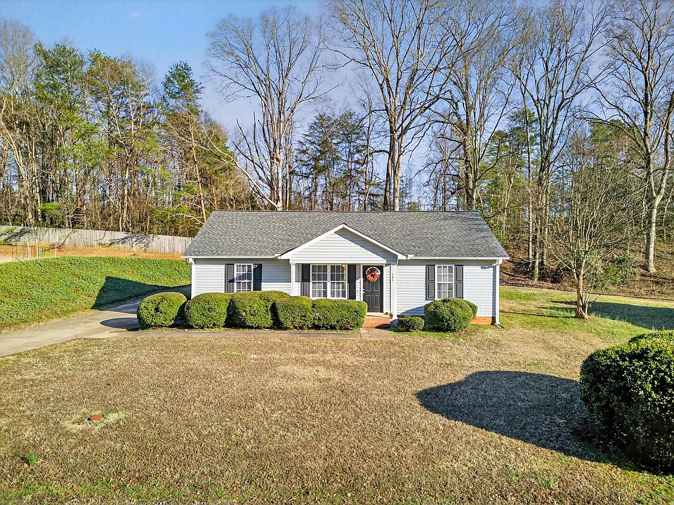 1st image of 544 Holly Run Ct