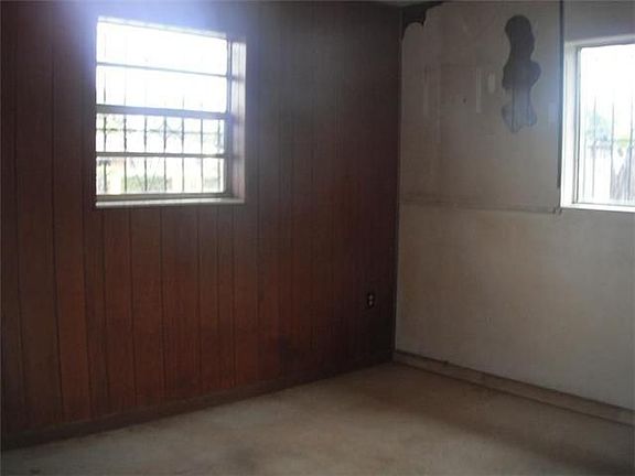 5th image of 2840 NW 173rd Ter
