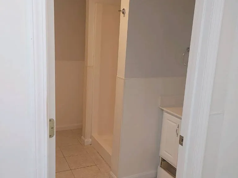 320 SE Willow Way — Photo 8