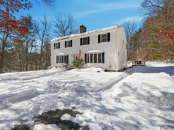 2nd image of 429 Moore St