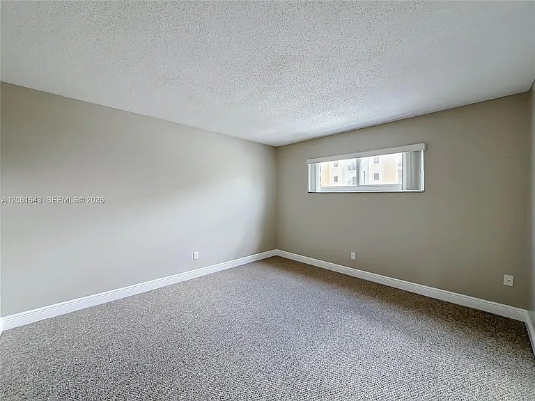 6211 SW 37th St #108 — Photo 19