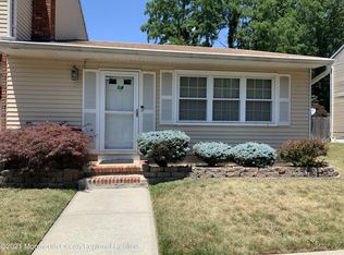 14 Townsend Dr, Matawan, NJ 07747