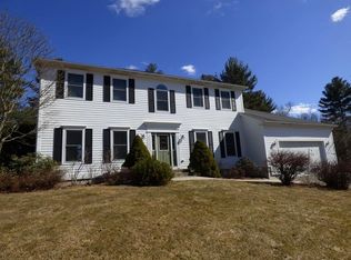 15 Tanglewood Rd, Amherst, MA 01002