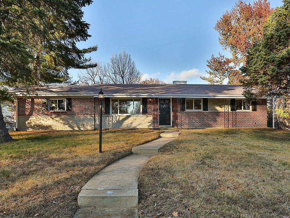 2nd image of 7 Queensbrook Pl