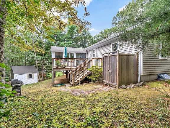 5th image of 439 Holly Avenue